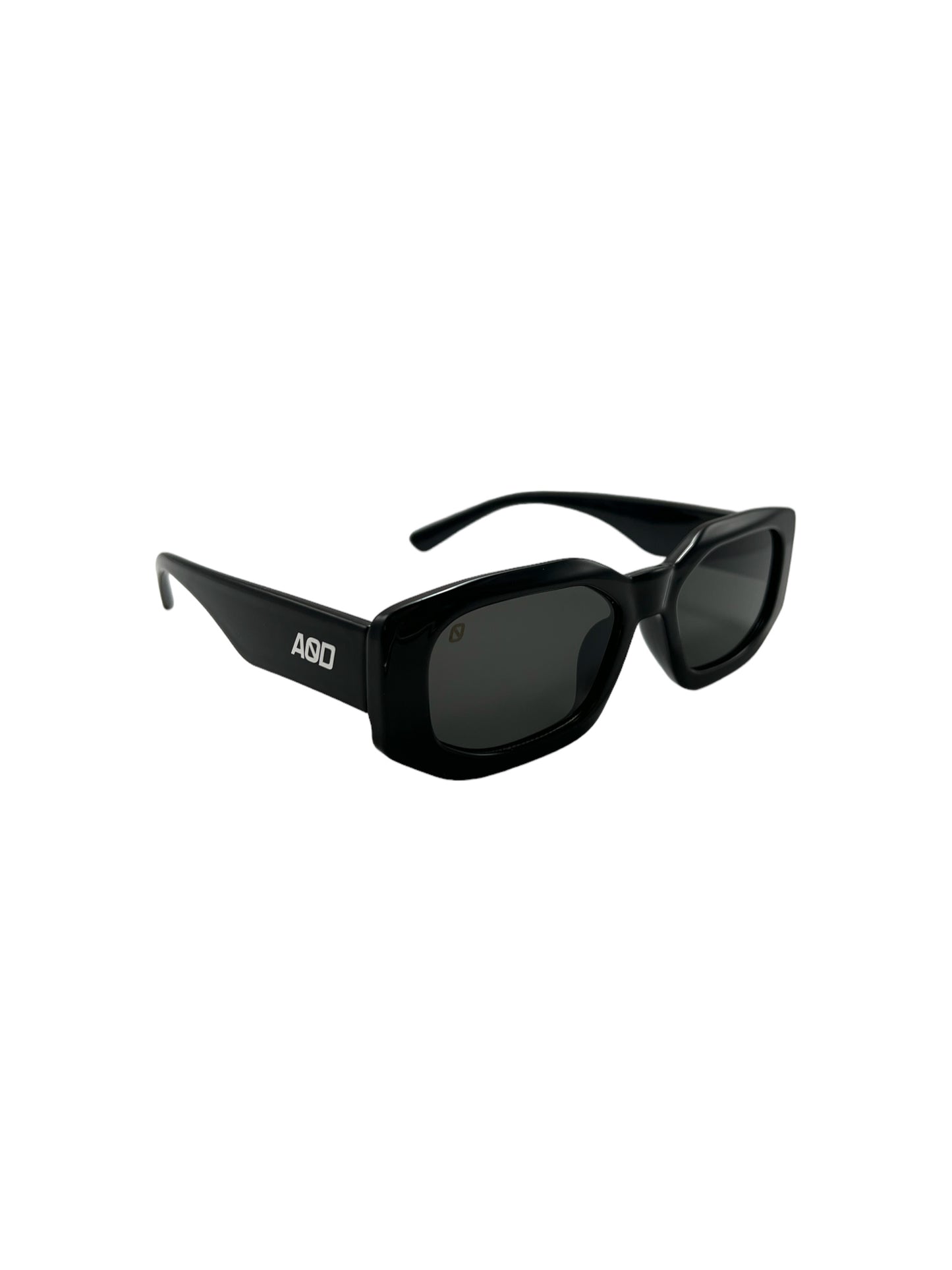 V2. Pitch Black Frames
