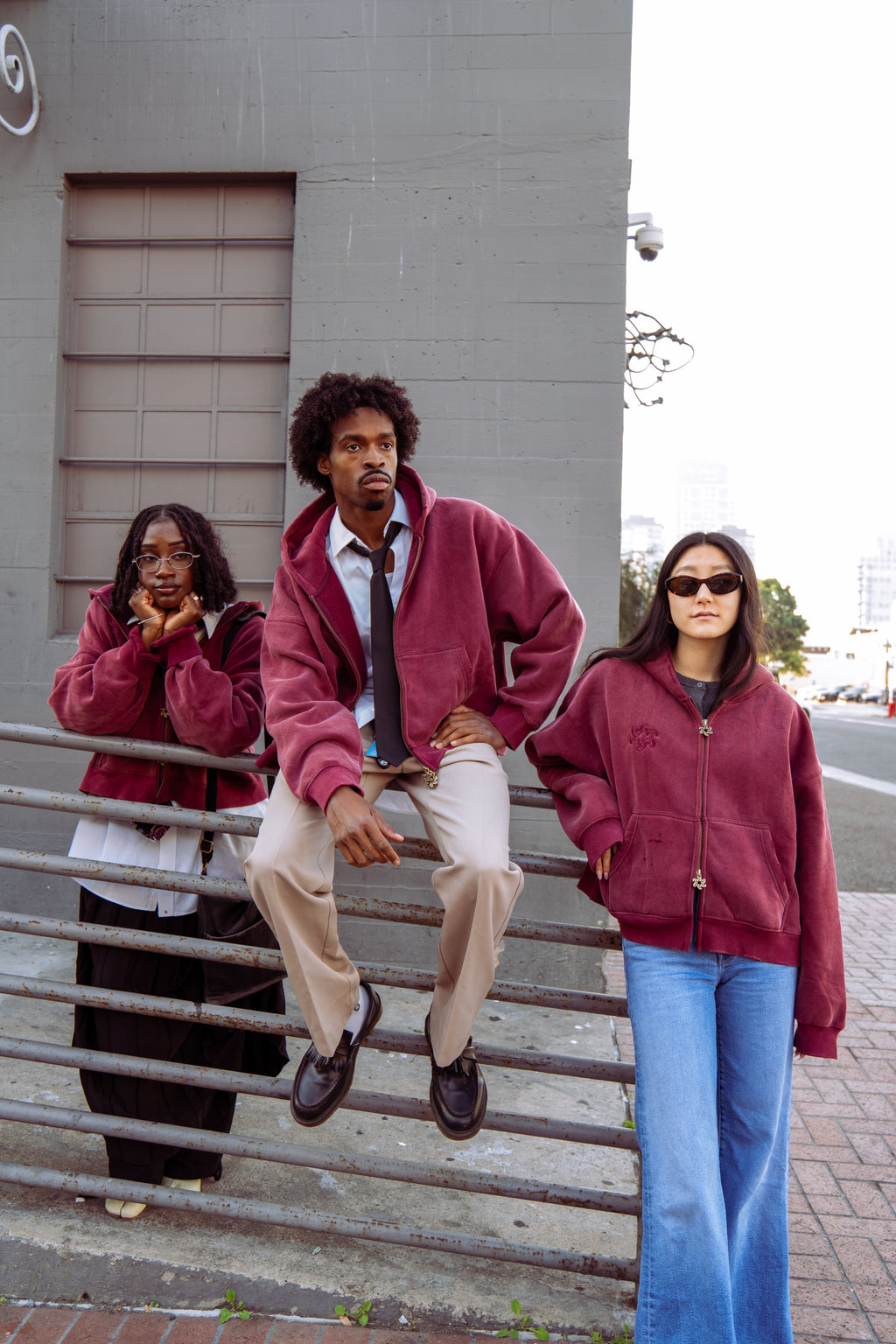 C.O.L. ZIPUP [MAROON]