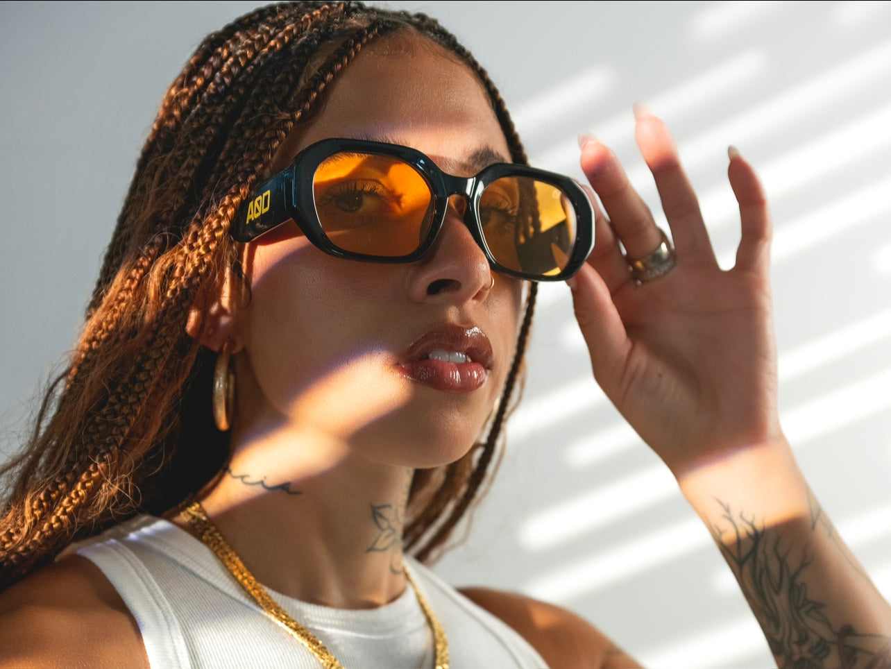 V3. Sunset Frames